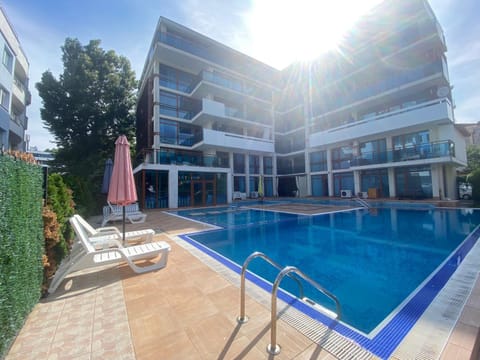 Pool view, Swimming pool