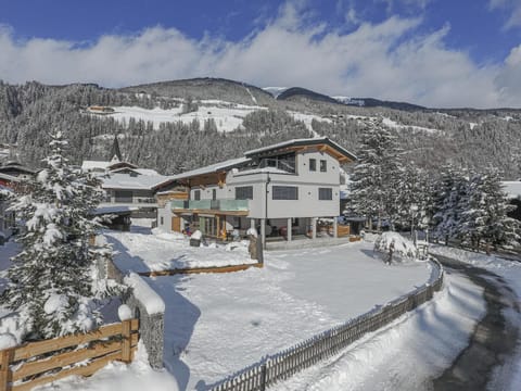Property building, Winter