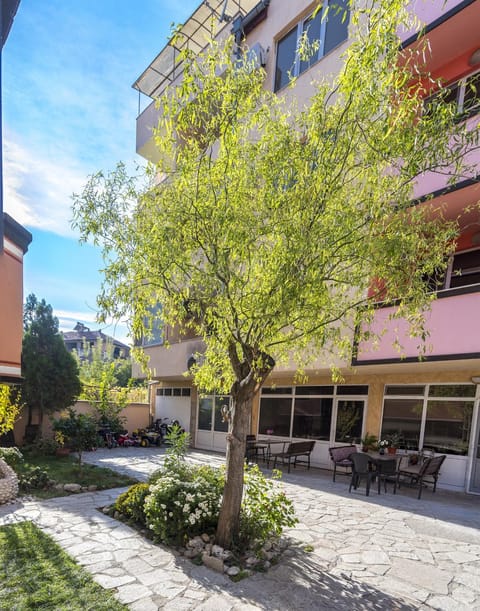 Къща за гости Мони Bed and Breakfast in Blagoevgrad Province