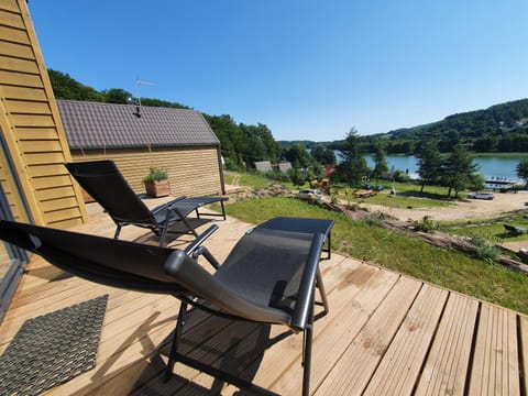 Ostrzycki Las domki nad jeziorem -balia-sauna-prywatny pomost House in Pomeranian Voivodeship