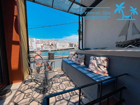 Property building, Balcony/Terrace