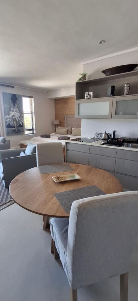 The Gallery on Gray Apartment in Knysna