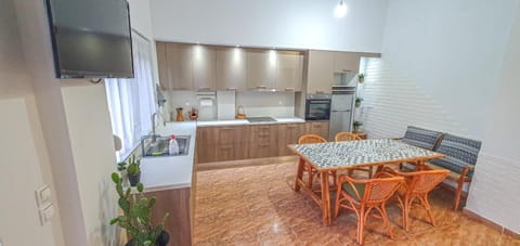 TV and multimedia, Dining area