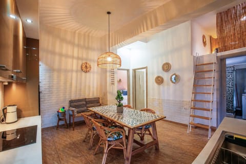 Kitchen or kitchenette, Living room, Dining area