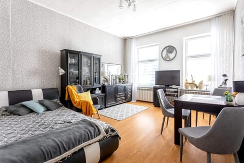 Living room, Photo of the whole room, Bedroom