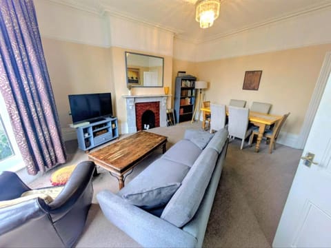 Lennox Lodge Apartment in Portsmouth