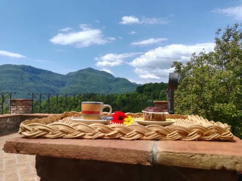 Tramonto Casa Barga Toscana ristrutturata 2021 Villa in Emilia-Romagna