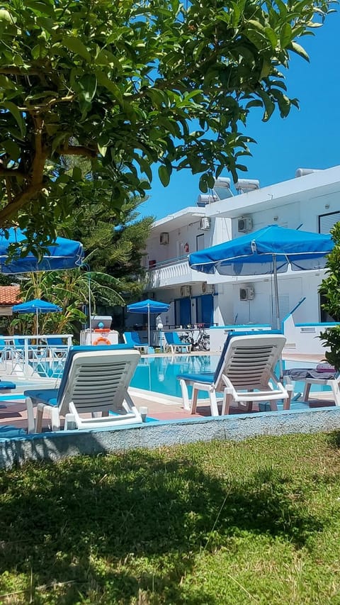 Property building, Pool view, Pool view, Swimming pool, Swimming pool, Swimming pool
