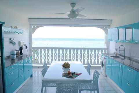 Communal kitchen, Sea view