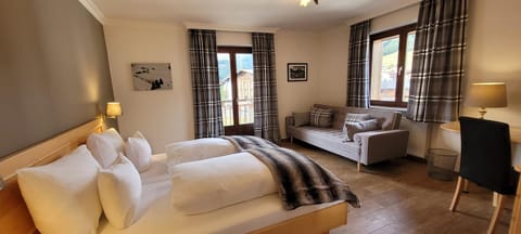 Seating area, Bedroom