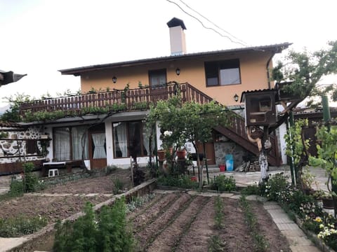 Къща за гости Градината Bed and Breakfast in Blagoevgrad Province