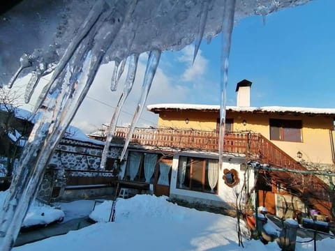 Къща за гости Градината Bed and Breakfast in Blagoevgrad Province