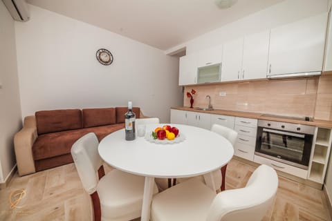 Apartments Ruzmarin Apartment in Kotor Municipality