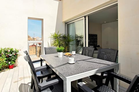 Patio, View (from property/room), Balcony/Terrace