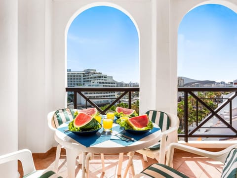 Off site, Balcony/Terrace