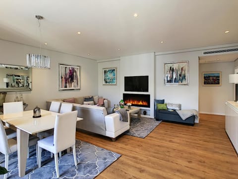 Living room, Dinner