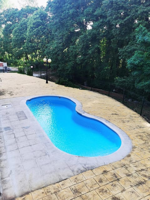 Swimming pool, Swimming pool