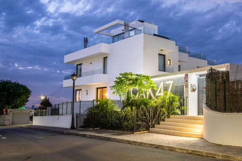 Facade/entrance, Sunrise