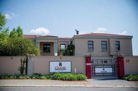 Property building, Facade/entrance, Property logo or sign