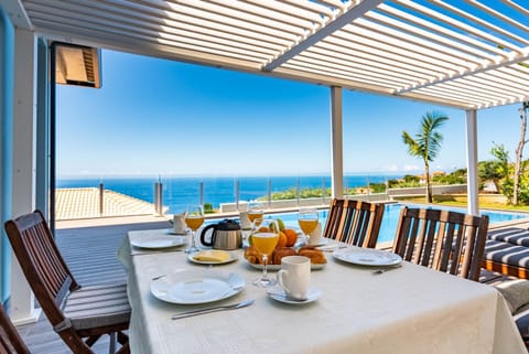 Dining area, Sea view