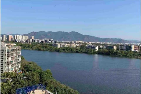 APTO 3 QTS EQUIPADOS 3 MIN ANDANDO PRAIA DA BARRA Apartment in Rio de Janeiro