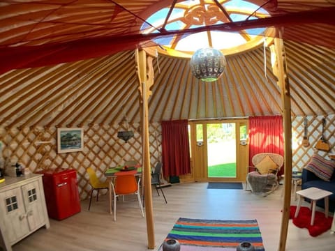 Overnachten in een luxe yurt! Luxury tent in Zeeland, Netherlands