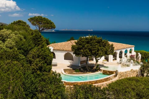 Property building, Sea view, Swimming pool