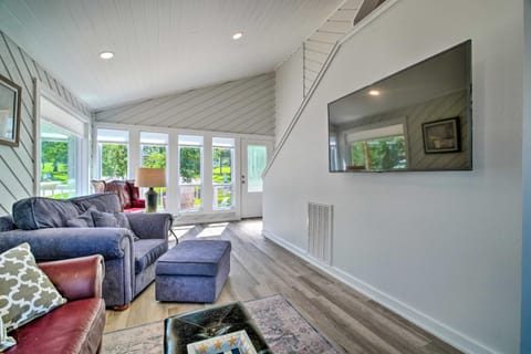 Bright Home with Dock on Lake Conroe! House in Lake Conroe