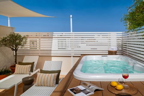 Hot Tub, Balcony/Terrace