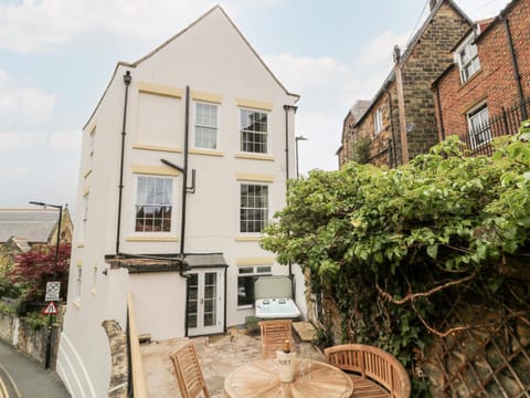 Trillo House House in Whitby