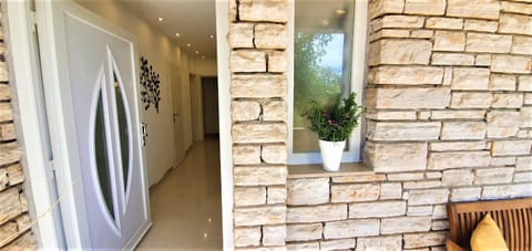 B&K Apartment in Tisno