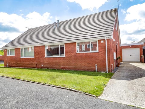 22 Gwel Yr Wyddfa House in Menai Bridge