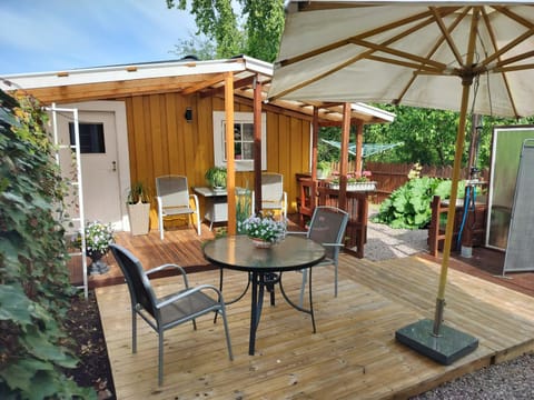 Property building, Seating area