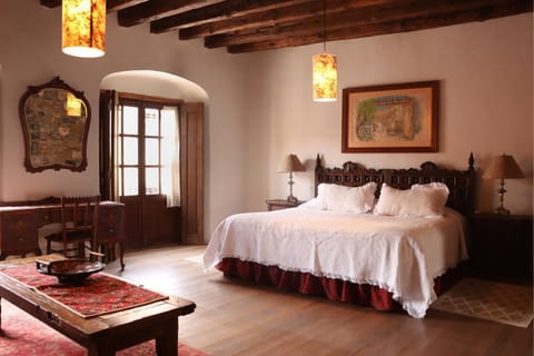 Bed, Photo of the whole room, Decorative detail, Bedroom, furniture