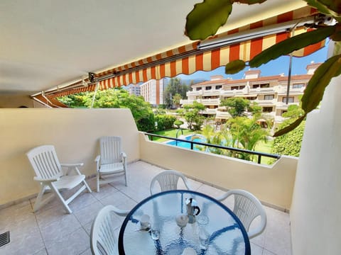 View (from property/room), Balcony/Terrace, Garden view, Mountain view, Pool view