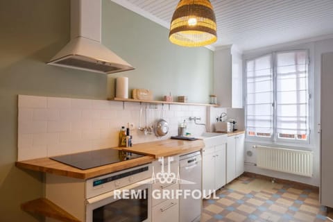 La Maison d’à Côté Charming & Family-friendly 6 Guests House in Honfleur