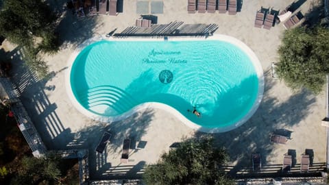 Solarium, Swimming pool