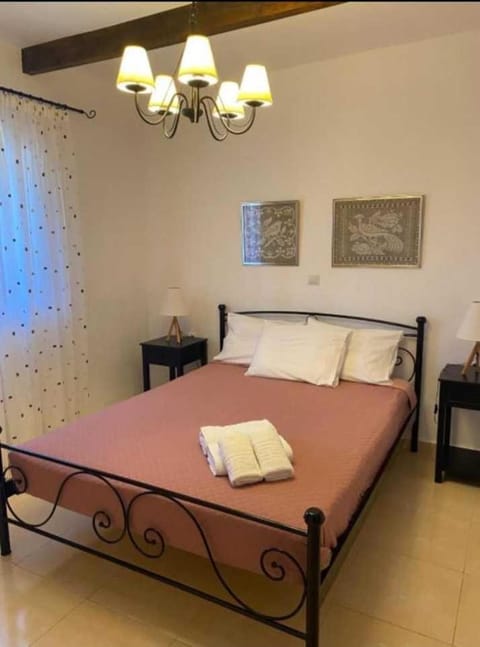 Haroupia House in Crete