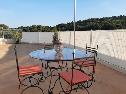 Day, View (from property/room), Balcony/Terrace, Dining area, Mountain view, Meals, Breakfast