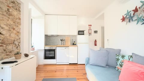 Kitchen or kitchenette, Living room