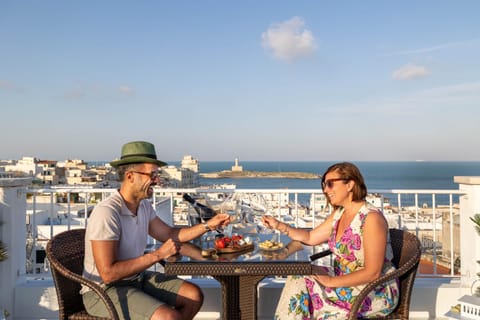 Food and drinks, Sea view