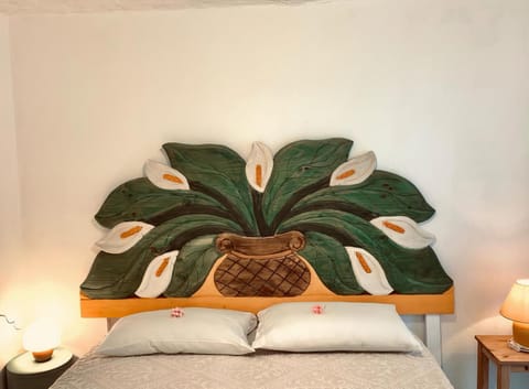 Bed, Photo of the whole room
