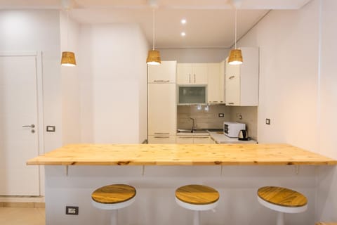 Kitchen or kitchenette, minibar, oven, pet friendly, stove