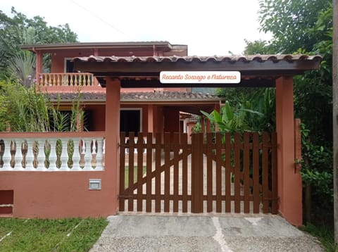 Toilet, Property building, Garden view, Parking