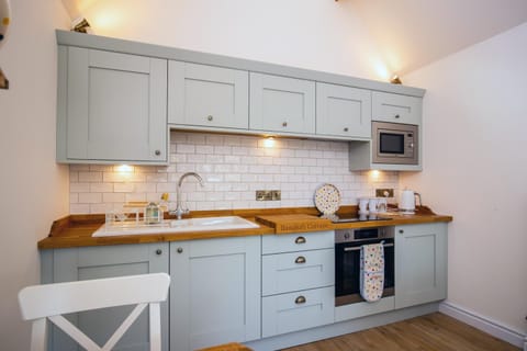 Luxury Holidays Yorkshire - Bancroft Cottage House in Bedale Beck
