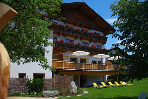 Property building, Day