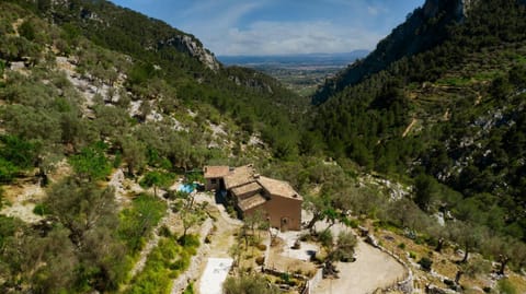 Bird's eye view, View (from property/room), City view, Mountain view