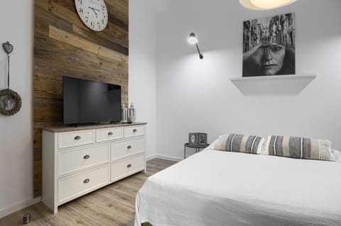 Niron Apartament Dom z Papieru Lizbona Apartment in West Pomeranian Voivodeship, Poland