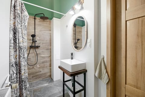 Niron Apartament Dom z Papieru Nairobi Apartment in West Pomeranian Voivodeship, Poland