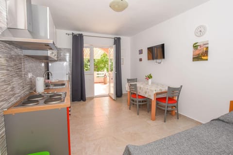 TV and multimedia, View (from property/room), Other, Dining area, Bedroom